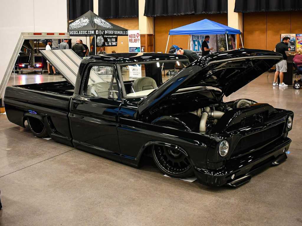 Ford F100 Truck Chassis | FFG x Porterbuilt